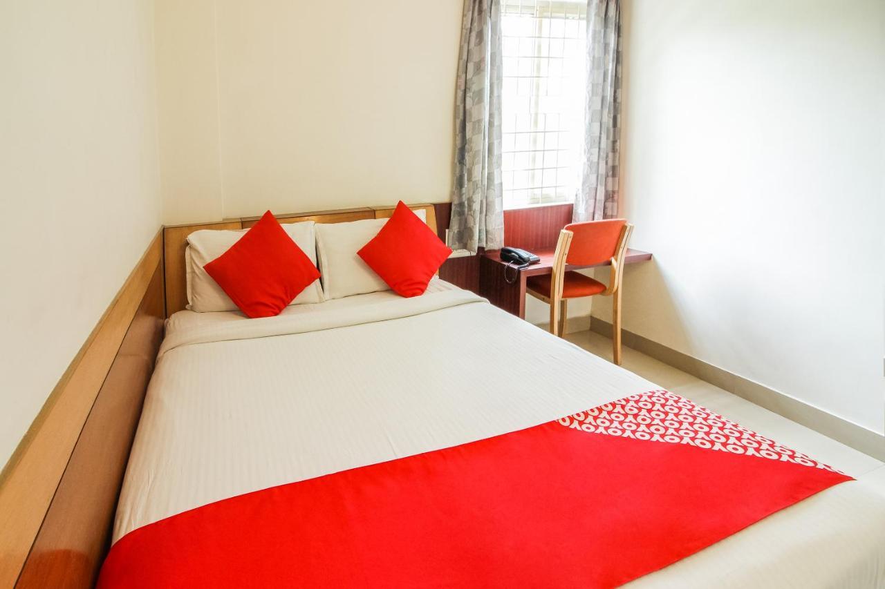 Hotel White Parrot Mysore Luaran gambar