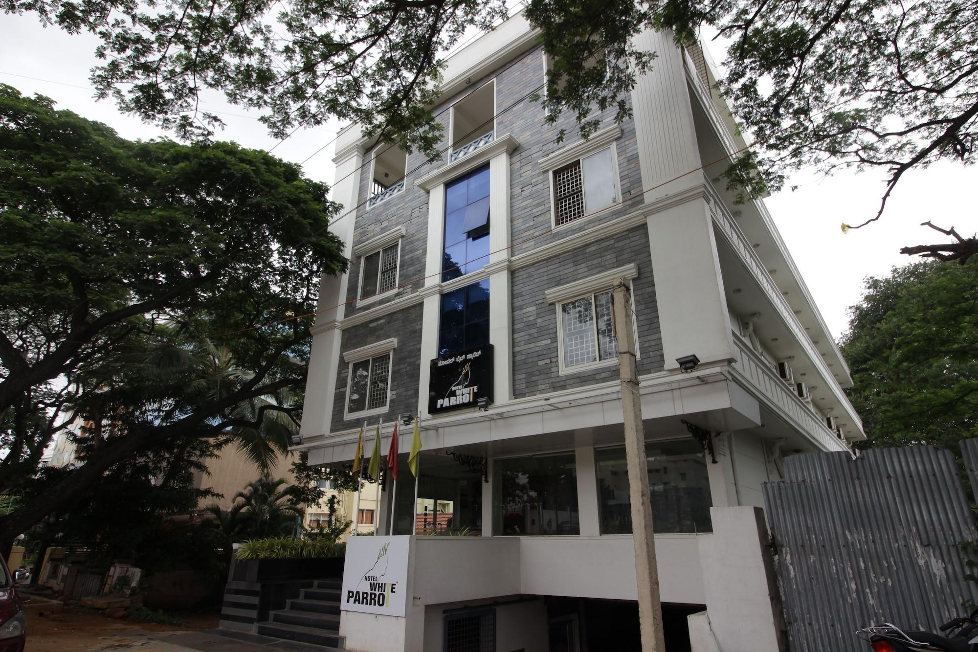 Hotel White Parrot Mysore Luaran gambar
