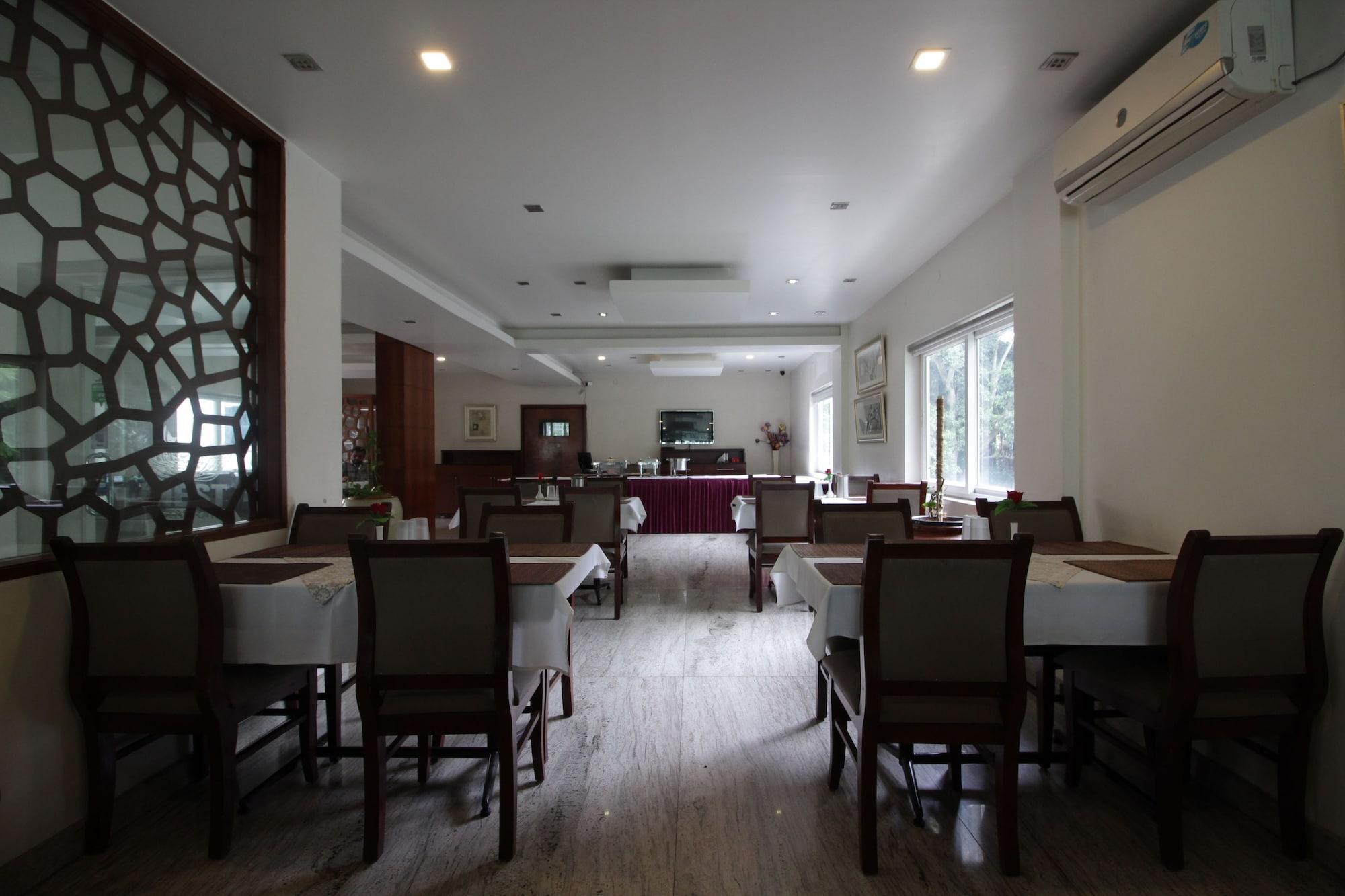 Hotel White Parrot Mysore Luaran gambar