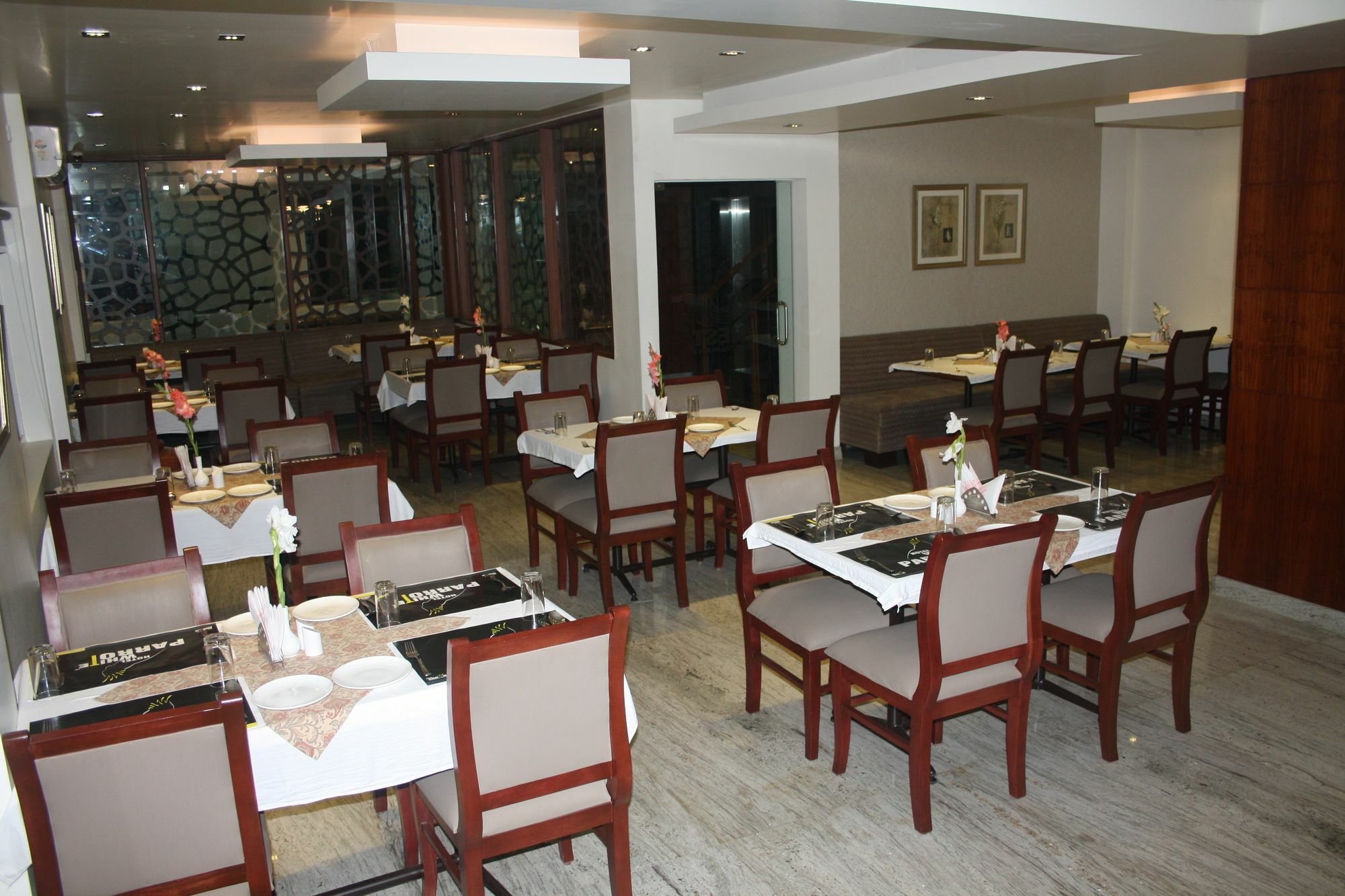 Hotel White Parrot Mysore Luaran gambar